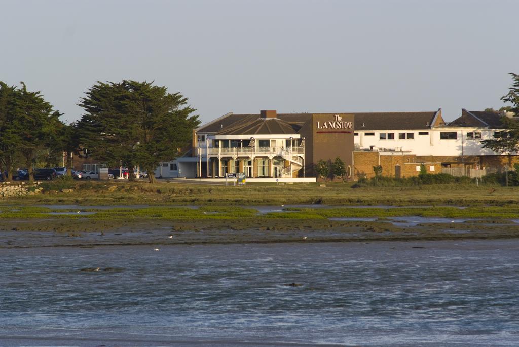 Langstone Quays Resort, Portsmouth Гавант Екстер'єр фото
